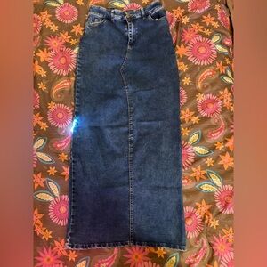 Miss Lola Dark Blue Jeans